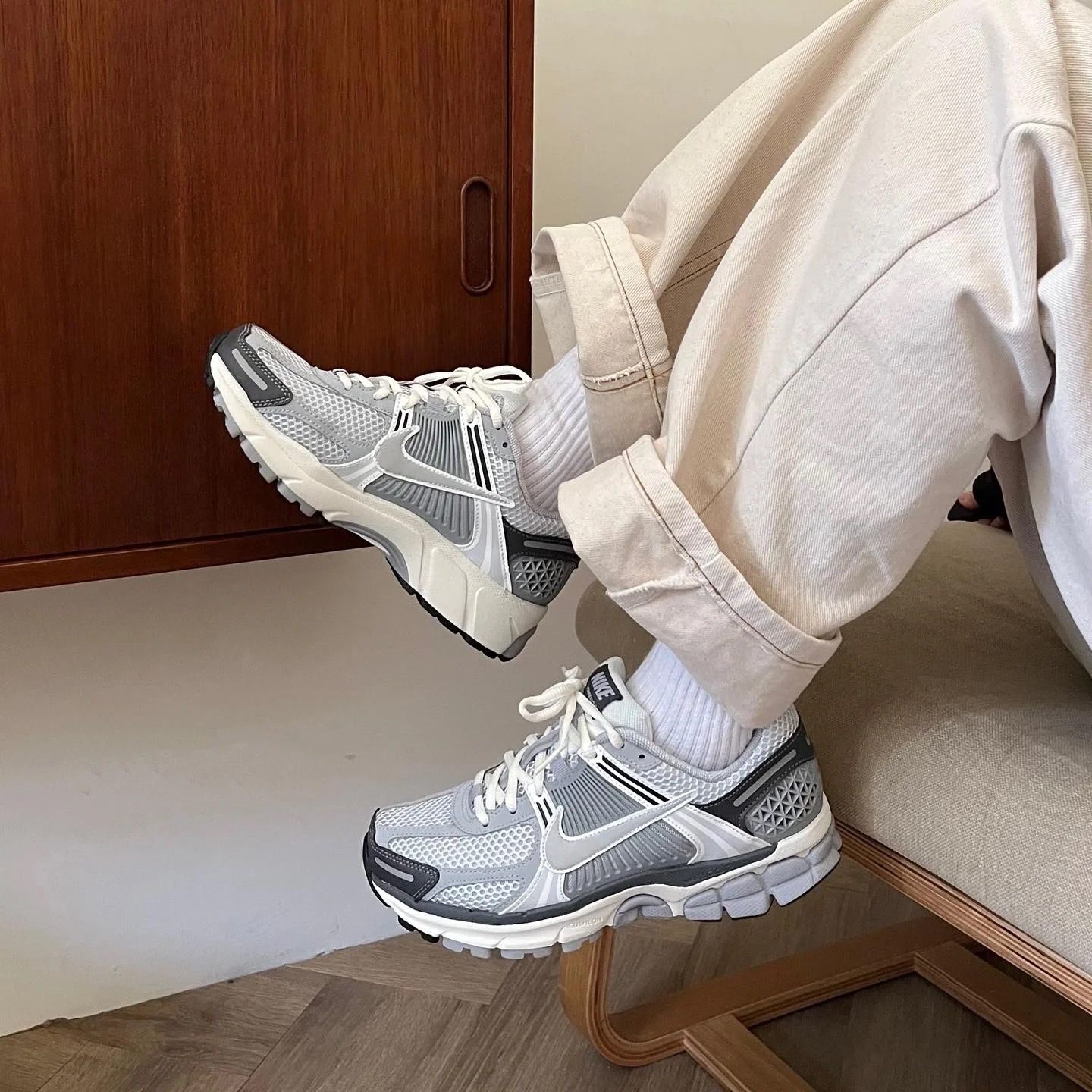 Nike Zoom Vomero 5 Wmns Pure Platinum - FD9919-001 - Chính Hãng