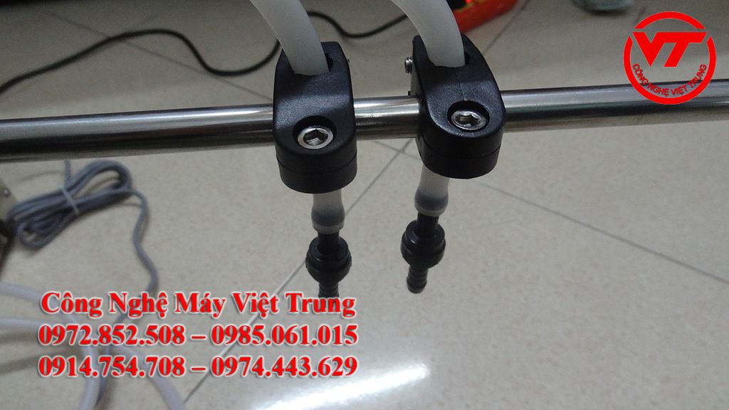 Diễn đàn rao vặt tổng hợp: Máy chiết rót tự động 2 vòi dạng lỏng(VT-CR06) Dsc00459_cf75581e44134f58b7d90b8c0885b365_1024x1024