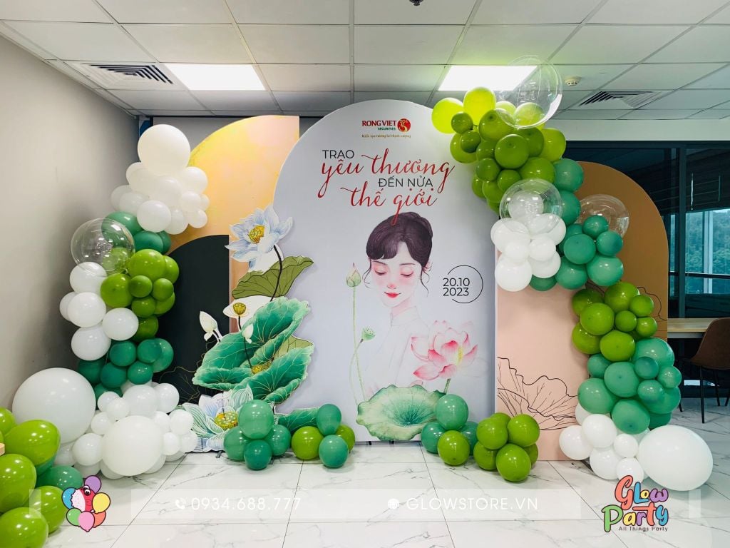 Backdrop 3,5 x 2,5m - Feedback trang trí tiệc 20-10 của công ty Rồng Việt