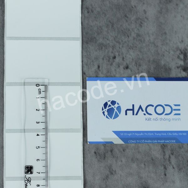 Tem PVC 60x35 Hacode – Giải Pháp Nhãn Dán Bền Đẹp, Chống Nước Hoàn Hảo