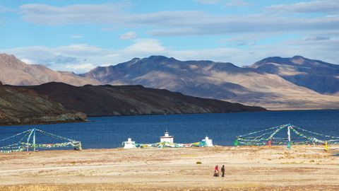 Hồ Manasarovar, hồ nước ngọt lớn nhất Tây Tạng