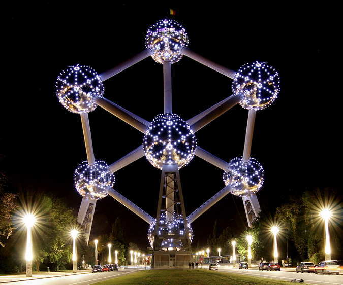Bảo tàng Khoa học Kỹ thuật Atomium biểu tượng nước Bỉ