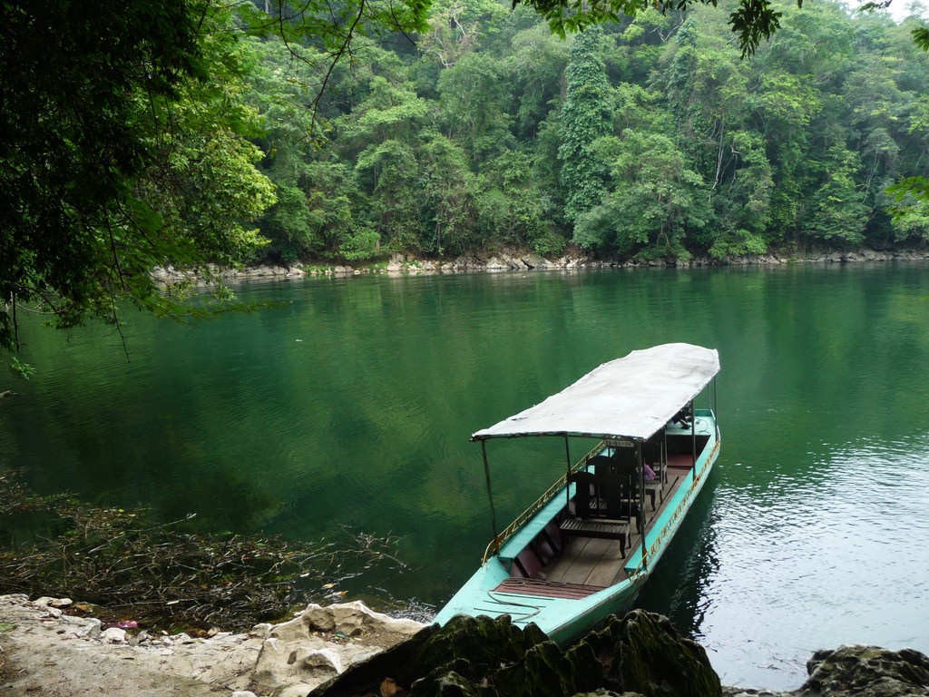Hồ Ba Bể, Bắc Kạn