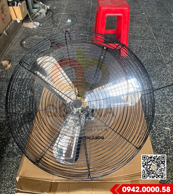 quạt treo công nghiệp công suất lớn