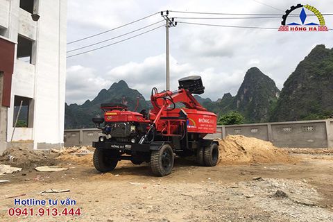 Bàn giao máy trộn bê tông tự cấp liệu  tại Chi Lăng -Lạng Sơn.