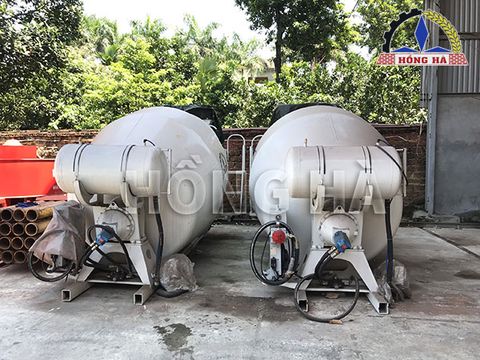 Xuất xưởng cặp bồn trộn bê tông thủy lực 3m3 đến Nam Định