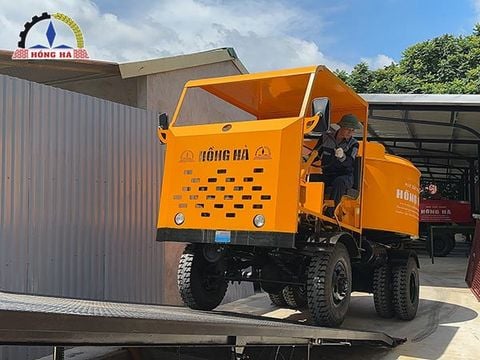 Giá máy trộn bê tông tự hành 3 khối Hồng Hà