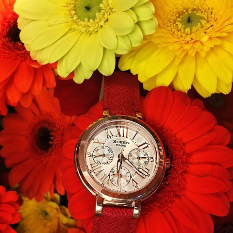 Phái đẹp mê đắm với xu hướng đồng hồ vàng hồng 