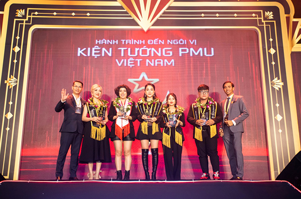 CEO Trần Tăng Hải – Giám đốc điều hành Z-Ton International Vina cùng Hội đồng Ban giám khảo Chuyên môn