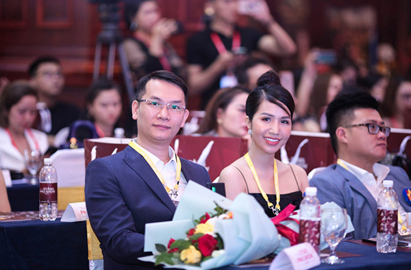 CEO Trần Tăng Hải, CFO Lê Hòa Công ty Z-Ton International Vina tại Hội thảo The Stars PMU Show 2021