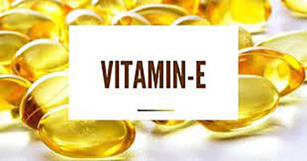 Vitamin E có thể dùng trực tiếp trên môi