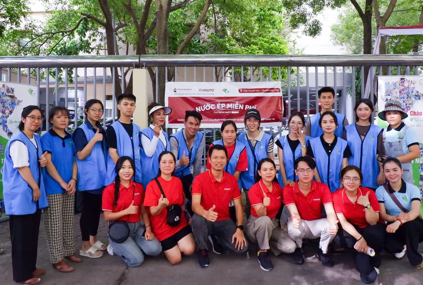 Masuto trao tặng 1000 chai nước ép cho bệnh nhân Viện Huyết Học