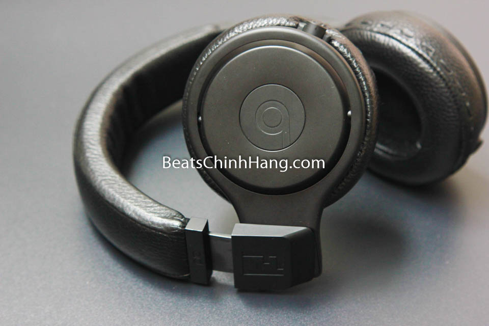 tai-nghe-beats-pro-fendi-chinh-hang