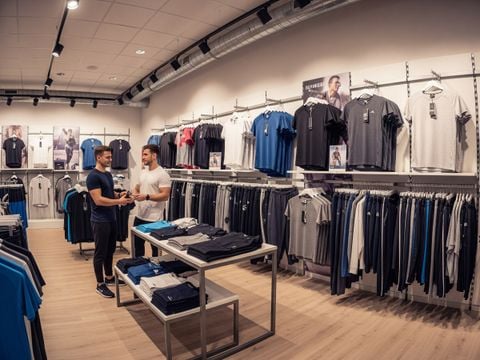 Top 10 Shop quần áo tập gym nam tại Hà Nội