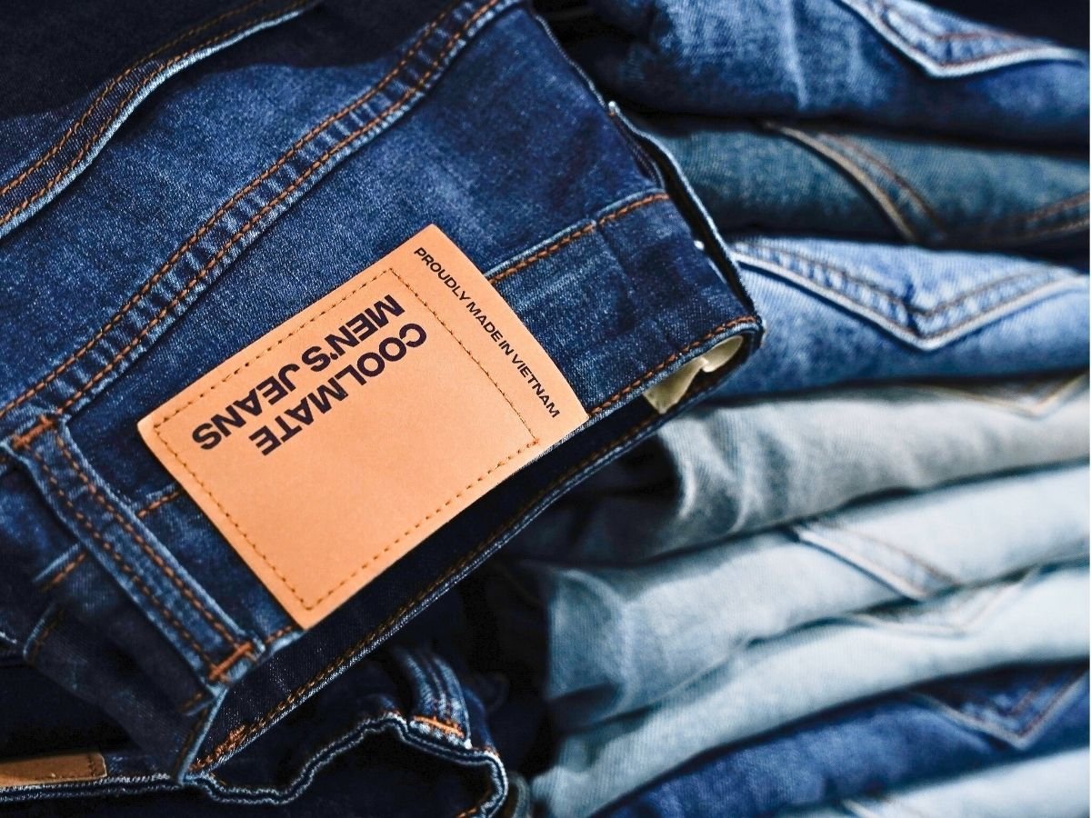 Quần jeans Coolmate đa dạng về kiểu dáng, màu sắc