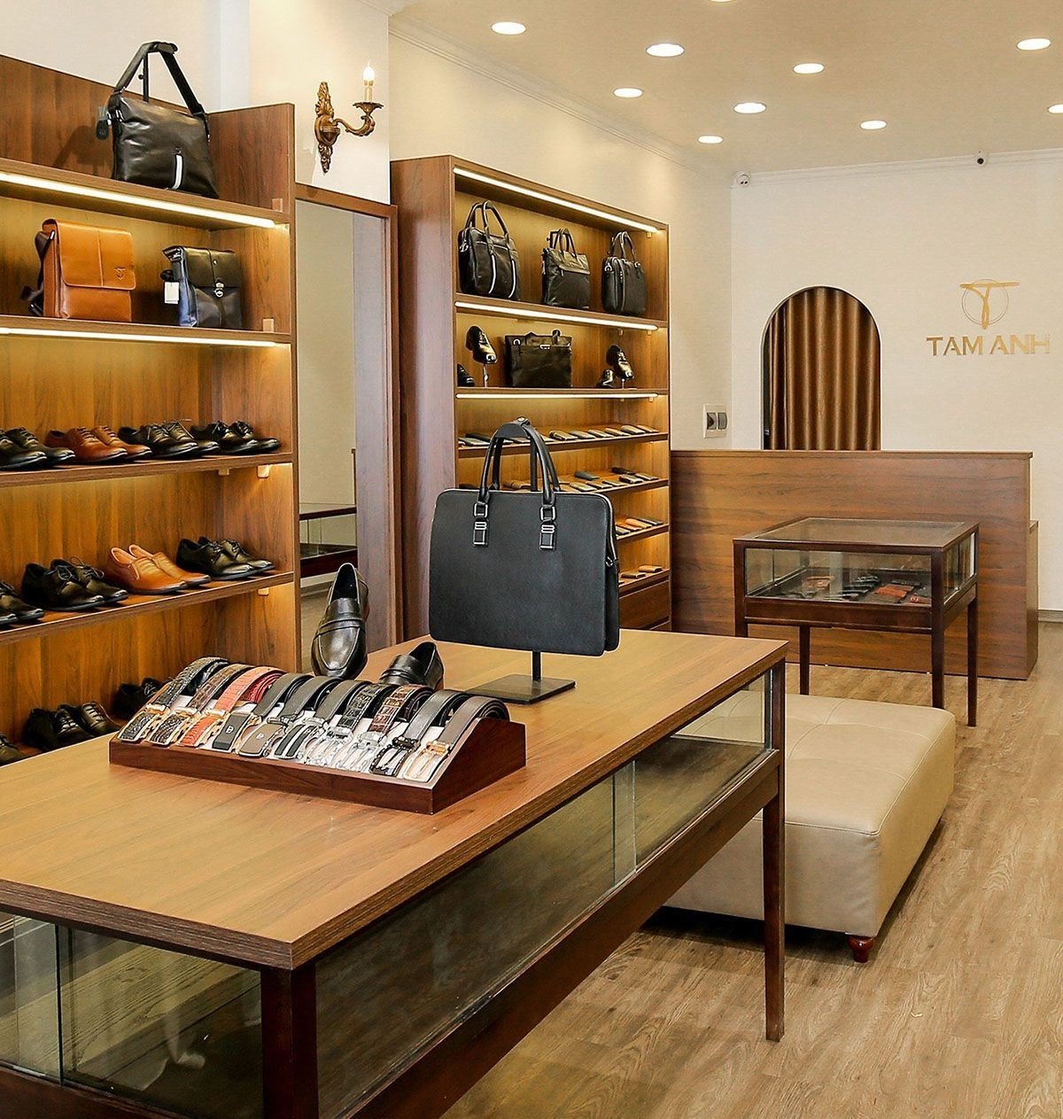 Shop ví da nam Sài Gòn - Tâm Anh