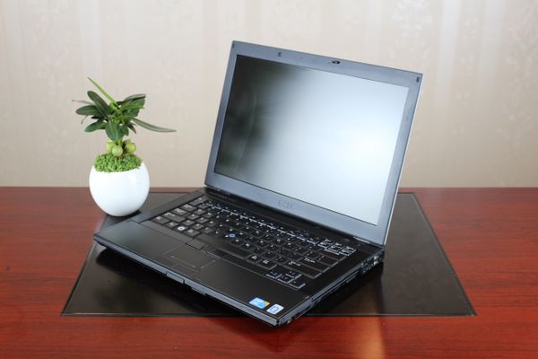 Hướng dẫn vệ sinh và thay thế phím Dell Latitude E6410