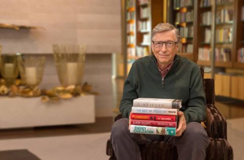 Bill Gates tiết lộ 5 cuốn sách yêu thích trong năm 2017