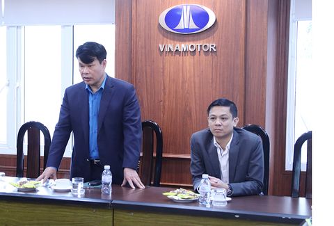 Chủ tịch Công đoàn GTVT  Việt Nam chúc Tết CBNV Tổng công ty công nghiệp ôtô Việt Nam