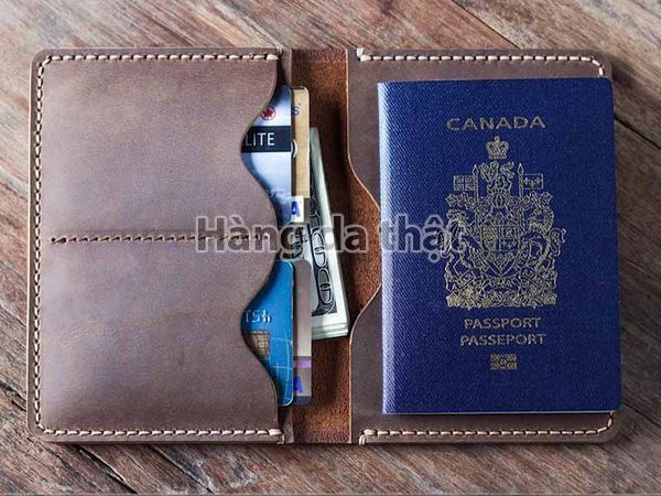 Những điều lưu ý khi mua ví đựng passport da thật