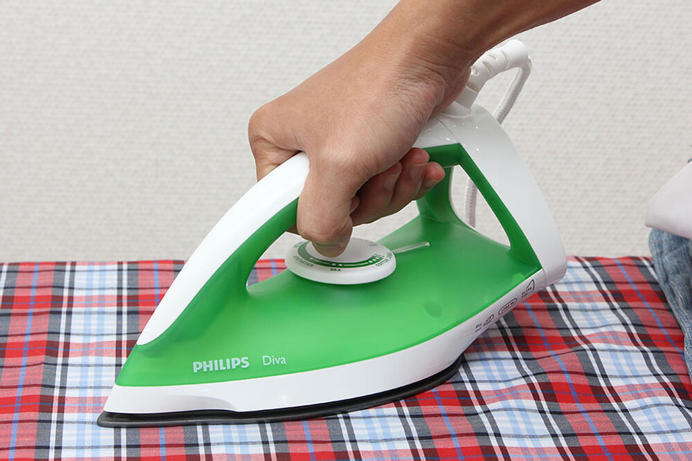 Bàn Ủi Khô Philips GC122/79