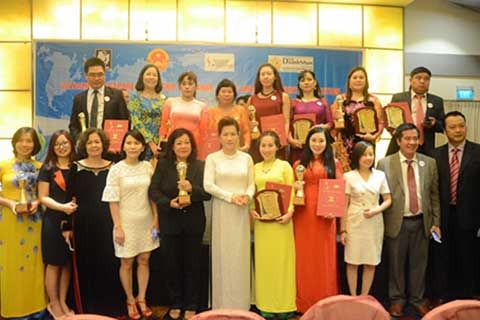 [Người tiêu dùng] Shilena nhận giải thưởng “Thương hiệu mạnh Asean” năm 2017