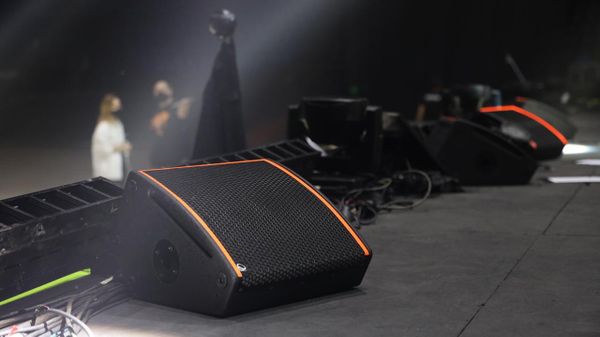 EXO SM16-A-bach-viet