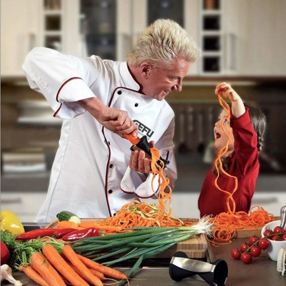 chammart-dung-cu-bao-soi-thai-soi-rau-cu-sieu-nhanh-hinh-got-but-chi-spiral-slicer-9