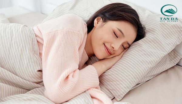 Tắm khoáng nóng giúp cải thiện giấc ngủ