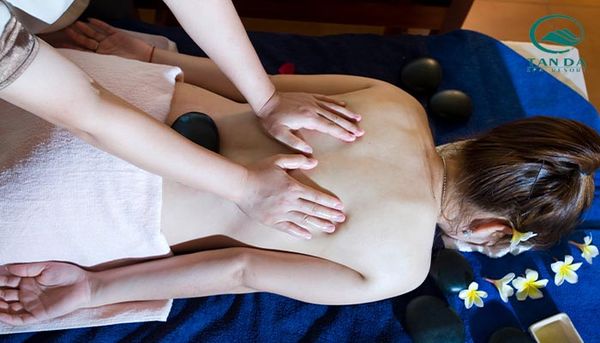 Dịch vụ massage toàn thân ở Tản Đà Resort