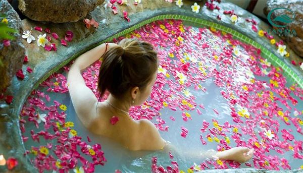 Dịch vụ tắm sữa tươi ở Tản Đà Spa Resort