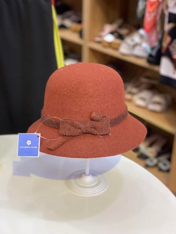 Các loại mũ hot trend mùa đông tại Authentic Store