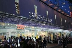 Hàng giả bán ngay Trung tâm thương mại Saigon Square: Lời cam kết có bị lãng quên?