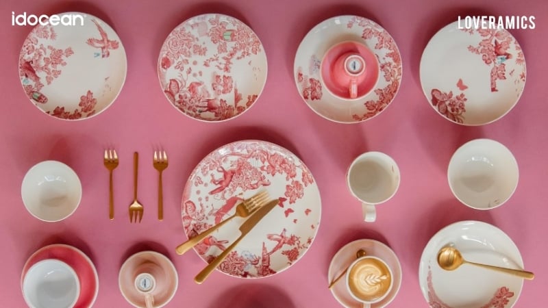 Curious Toile