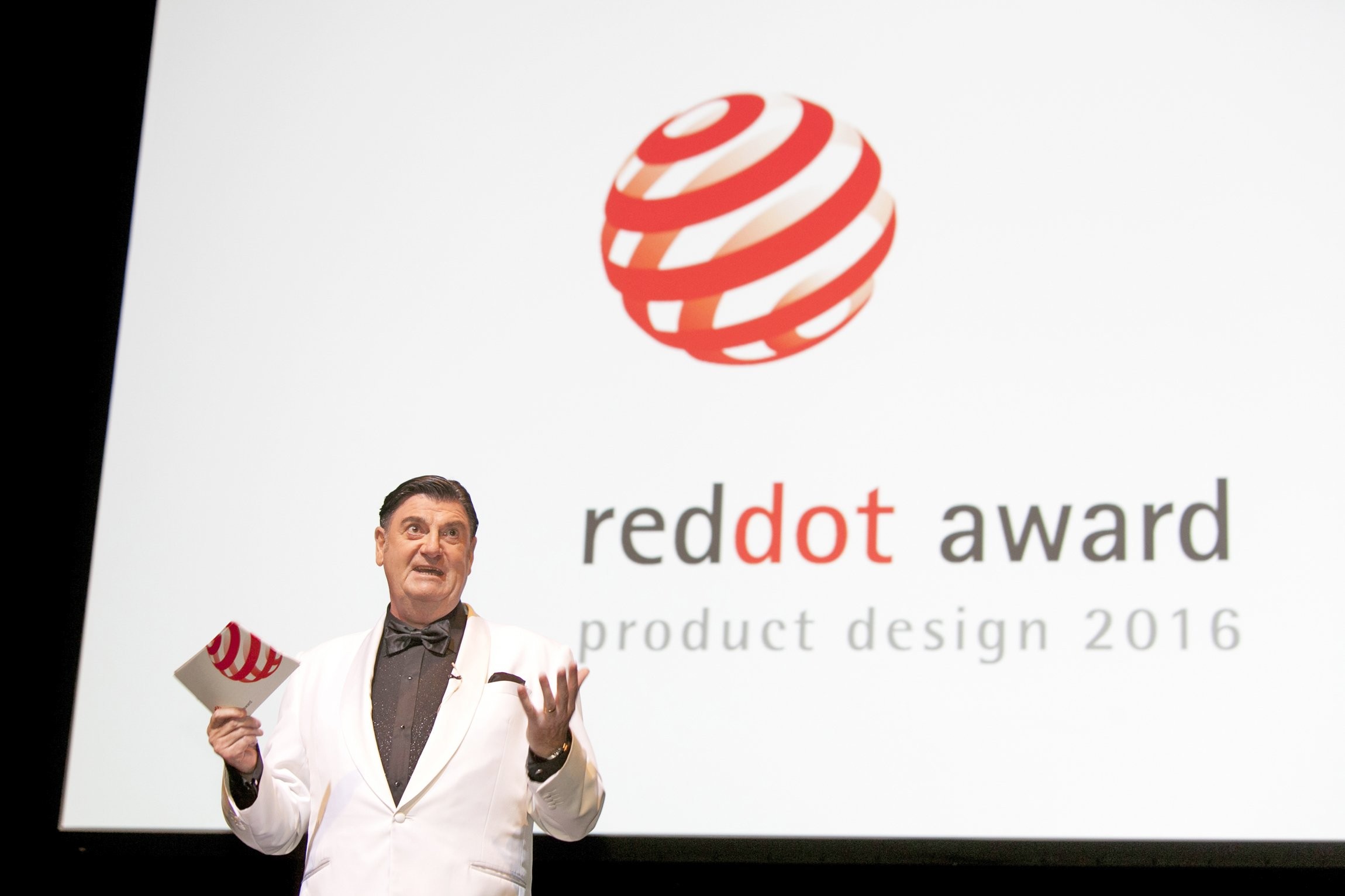 Sự kiện: Giải thưởng thiết kế Red Dot năm 2016