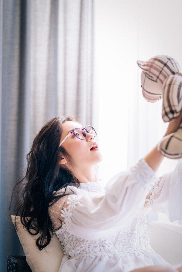 GỌNG KÍNH CẬN DÁNG MẮT MÈO – KÍNH THUỐC THỜI TRANG