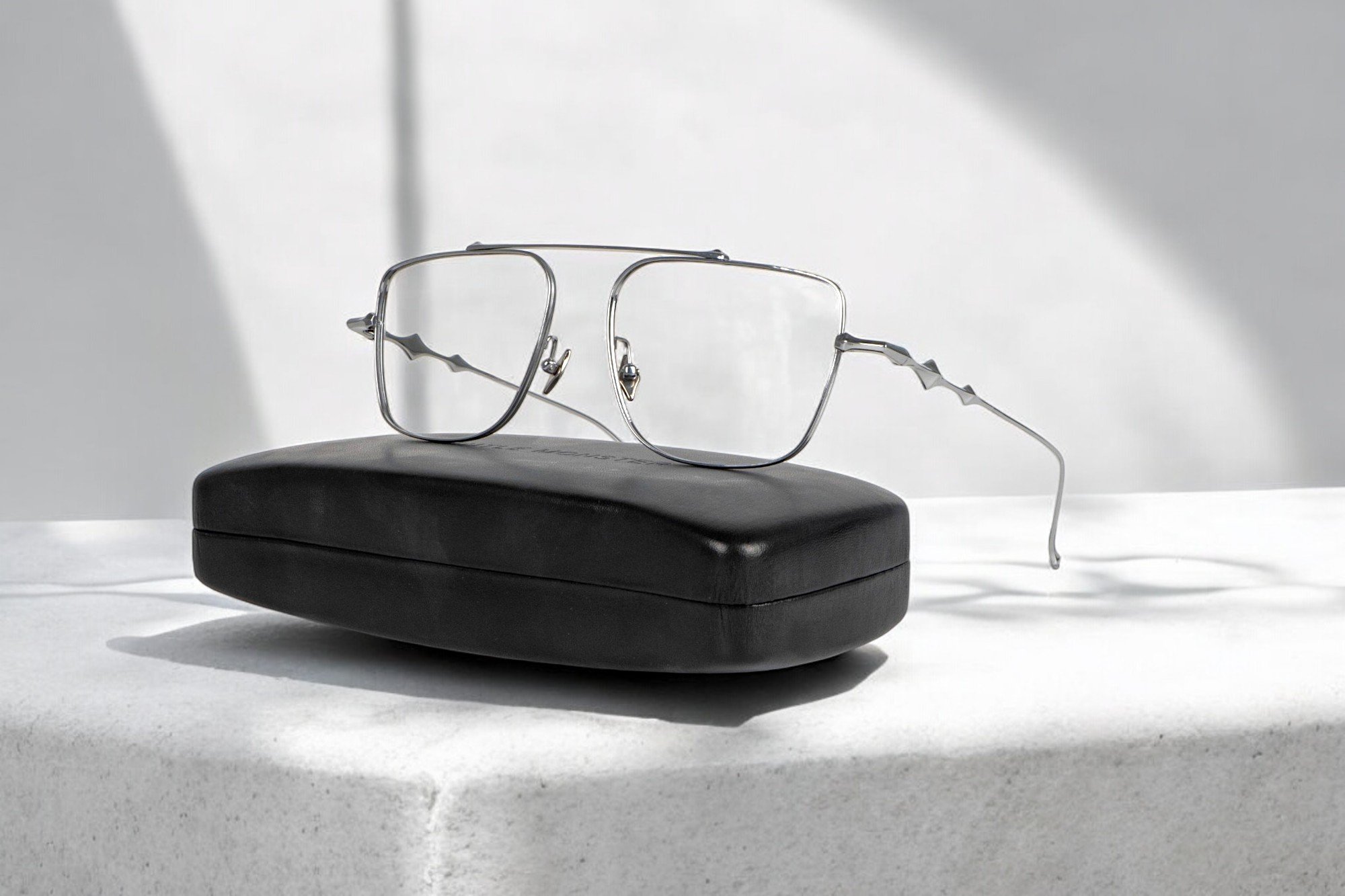 Gọng Kính Titanium GM Martin Cao Cấp