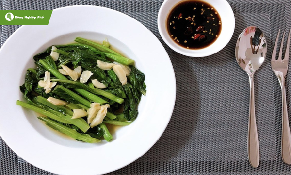 Cải ngồng xào tỏi giòn ngon từ rau sạch trồng tại nhà