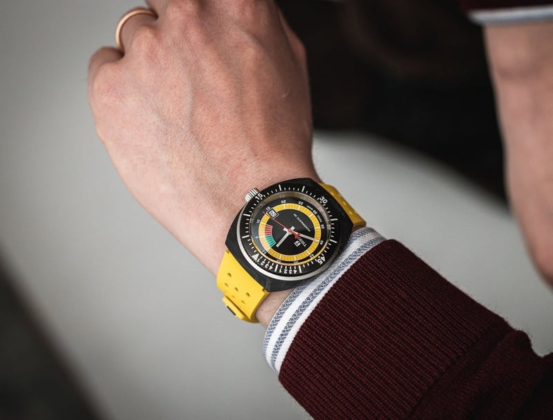 Tissot Sideral – Đồng hồ cá tính với chất liệu carbon bền bỉ và thiết kế độc đáo
