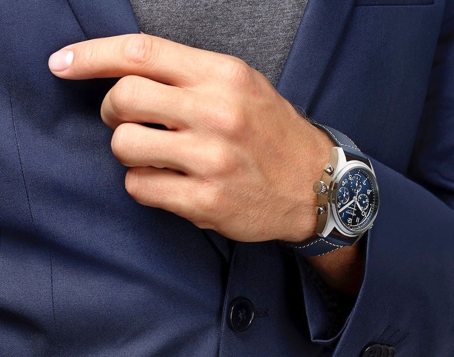 Đồng hồ trong bộ sưu tập Longines Spirit mang đậm phong cách phi công
