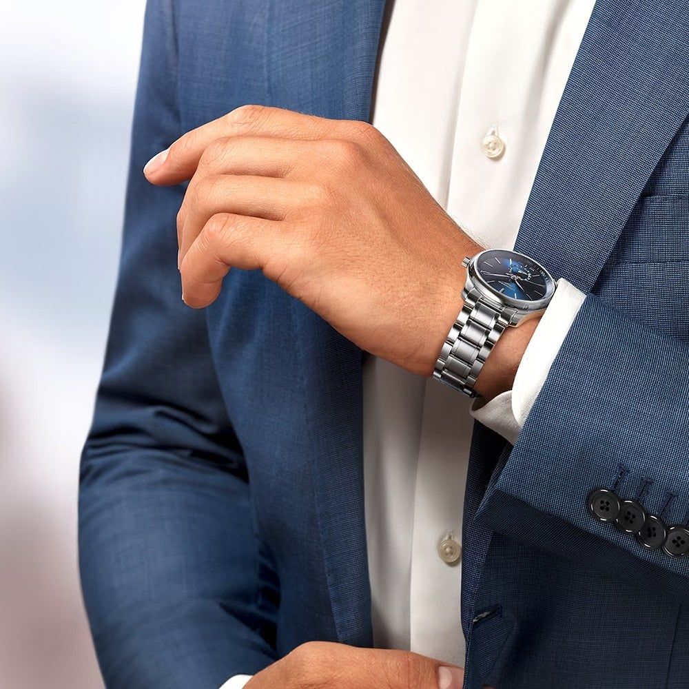 Nam giới đeo đồng hồ tay phải: Phóng khoáng, cá tính