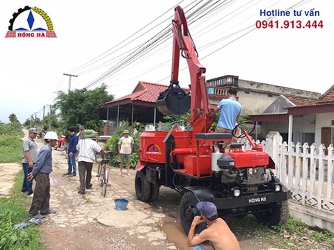 Hồng Hà bàn giao máy trộn bê tông tự cấp liệu tại  Nam Định.