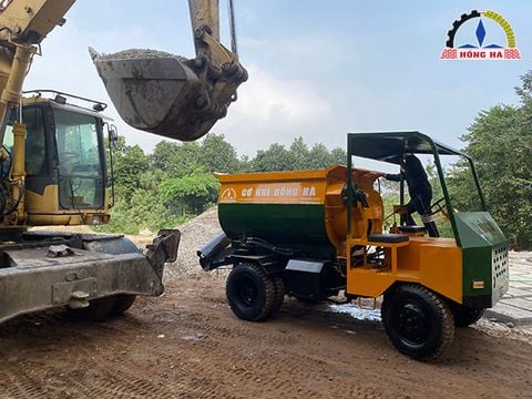 Mua máy trộn bê tông tự hành bồn ngang chất lượng ở đâu?