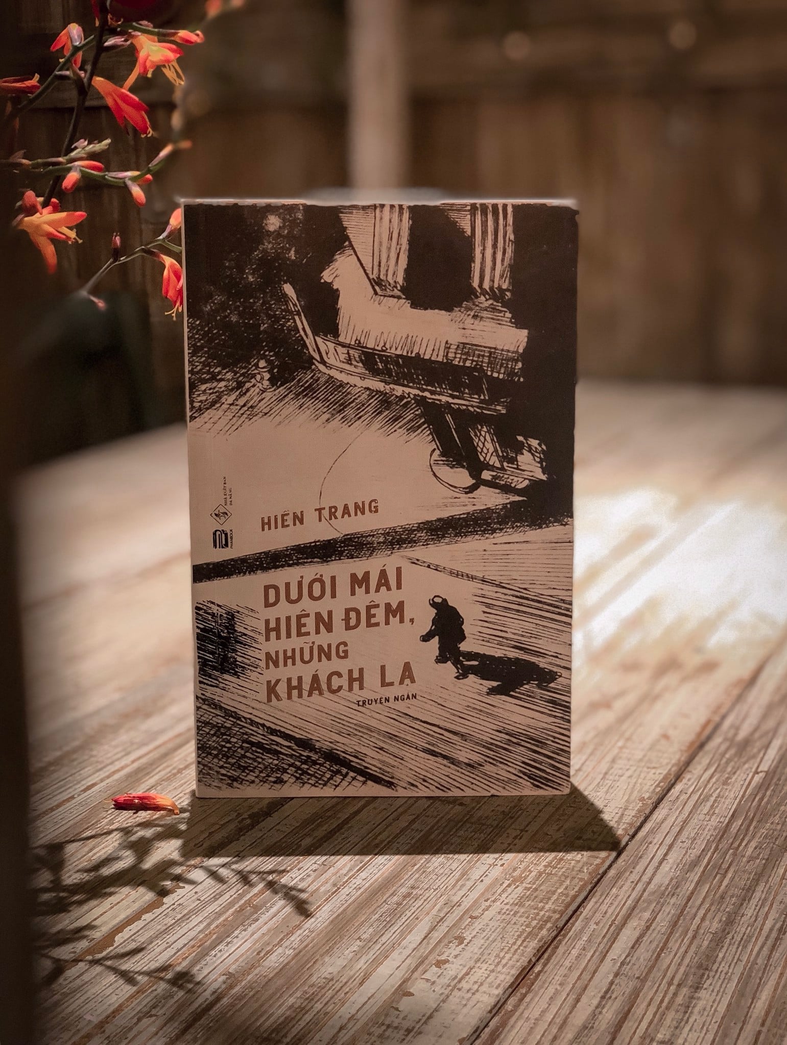 Văn chương không phải sự khai sáng