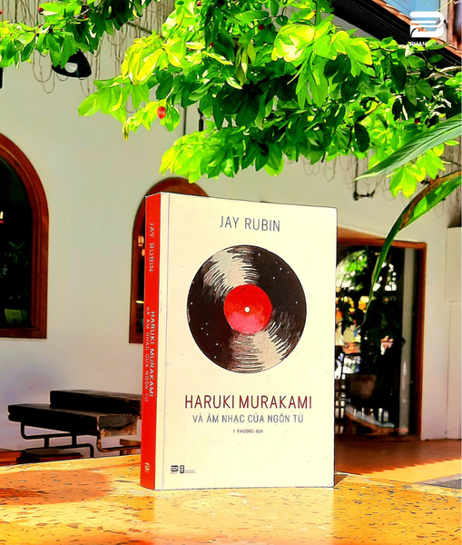 Thủ pháp gương soi: Từ Haruki Murakami đến dịch giả Jay Rubin