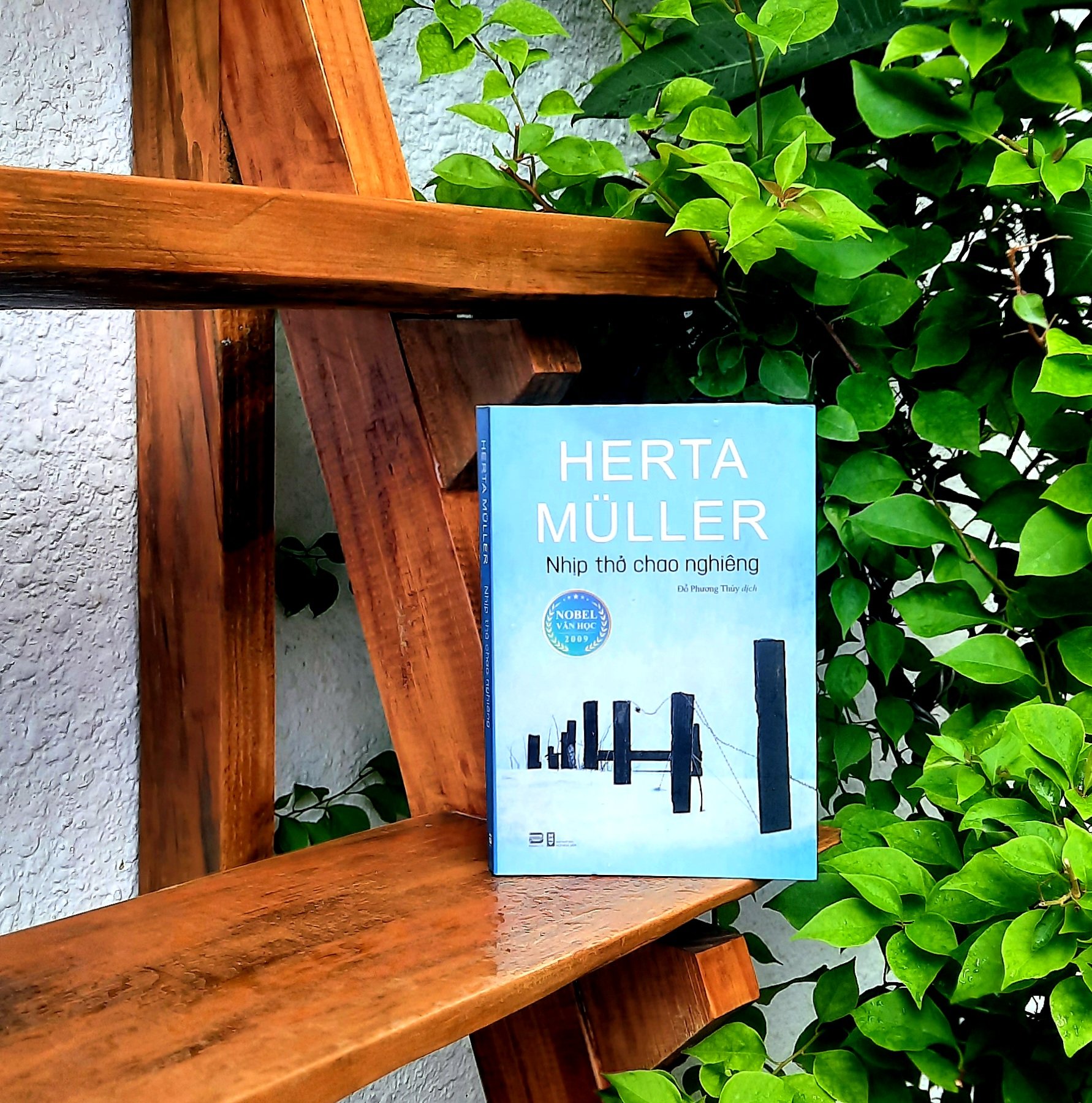 Nhịp thở chao nghiêng | Herta Müller