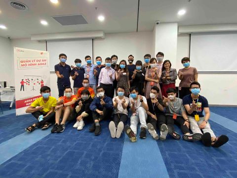 Kết thúc thành công khoá đào tạo Quản lý dự án mô hình Agile cho công ty VNG