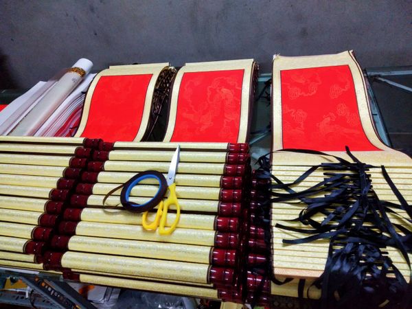 Biểu thư pháp nút gỗ 30x80cm