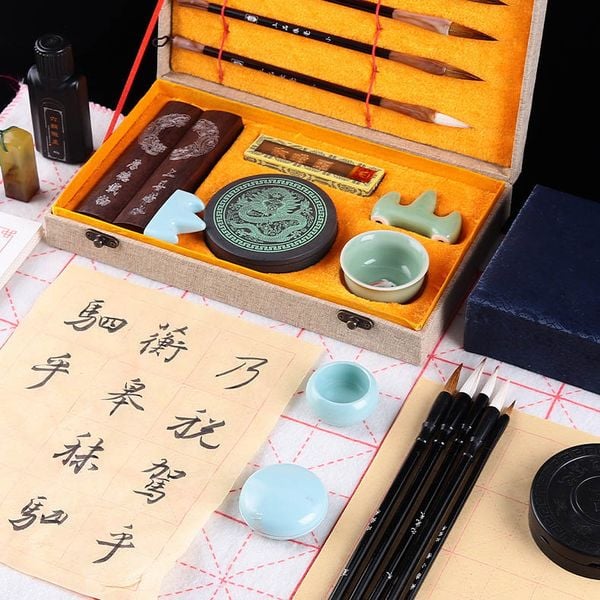 Bộ văn phòng tứ bảo Long Đằng Thịnh Thế