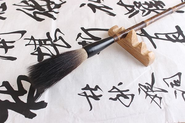 Bút lông thư pháp lông gấu cán dài